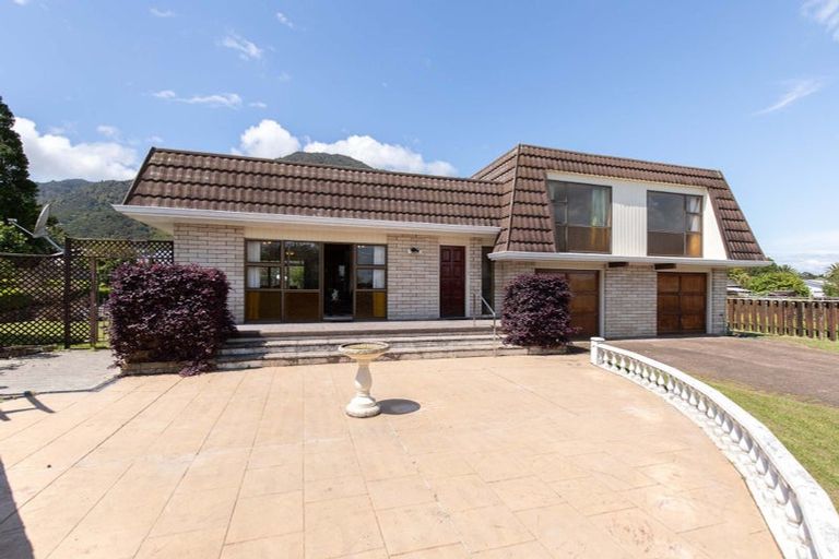 Photo of property in 28 Farmer Street, Te Aroha, 3320