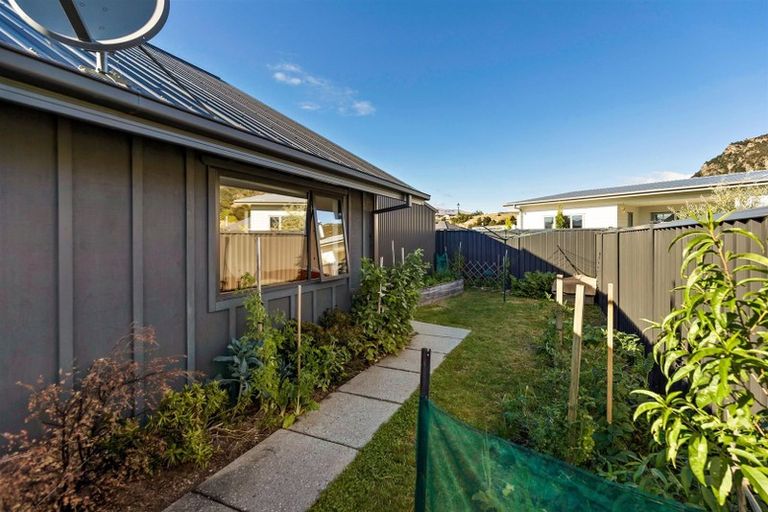 Photo of property in 60 Sherwin Avenue, Albert Town, Wanaka, 9305