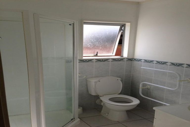 Photo of property in 67 Casuarina Road, Half Moon Bay, Auckland, 2012