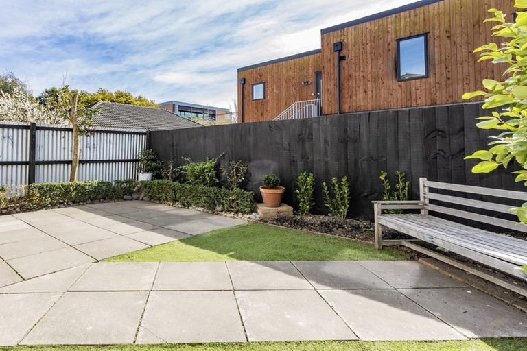 Photo of property in 3/25 Grove Road, Addington, Christchurch, 8024