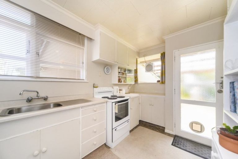 Photo of property in 21 Anaru Place, Awapuni, Palmerston North, 4412