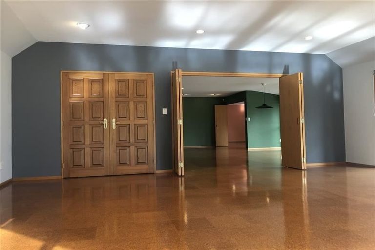 Photo of property in 1/69 Stanley Road, Glenfield, Auckland, 0629