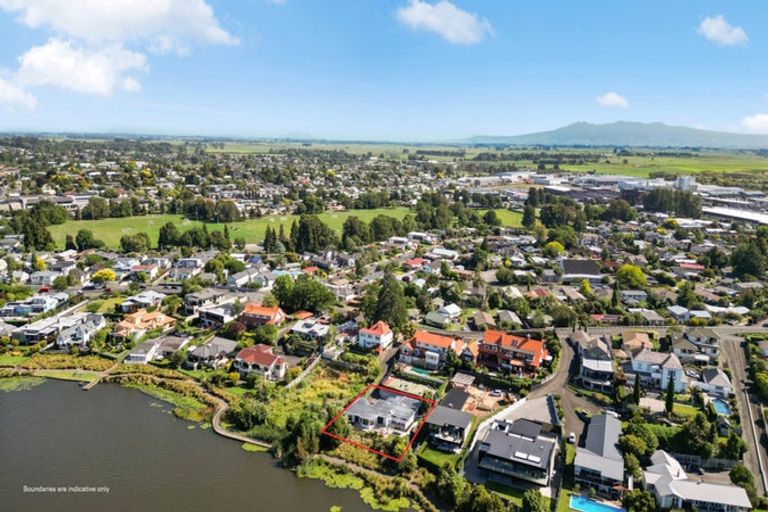 Photo of property in 86 Lake Crescent, Hamilton Lake, Hamilton, 3204