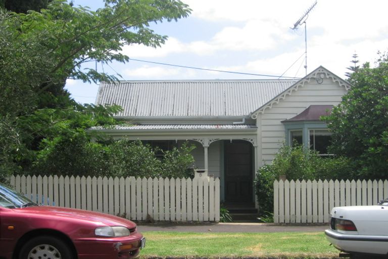Photo of property in 5 Domain Street, Devonport, Auckland, 0624