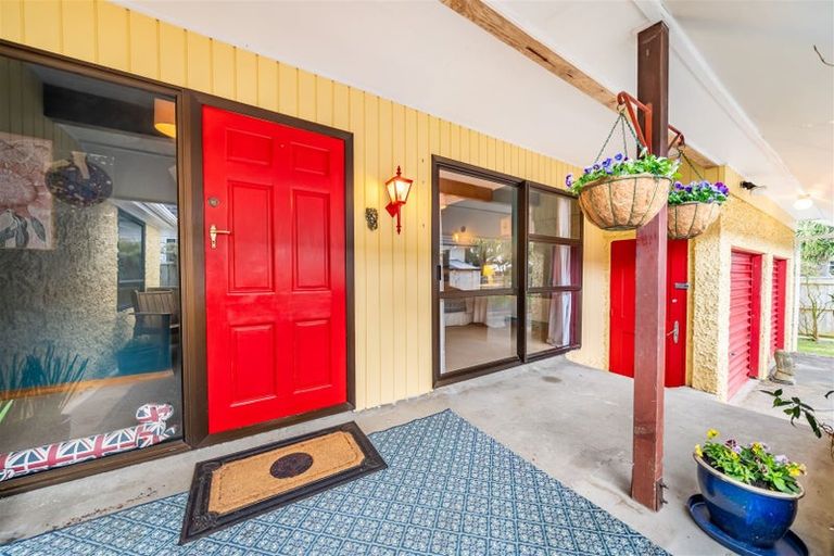 Photo of property in 51 Lincoln Avenue, Epuni, Lower Hutt, 5011