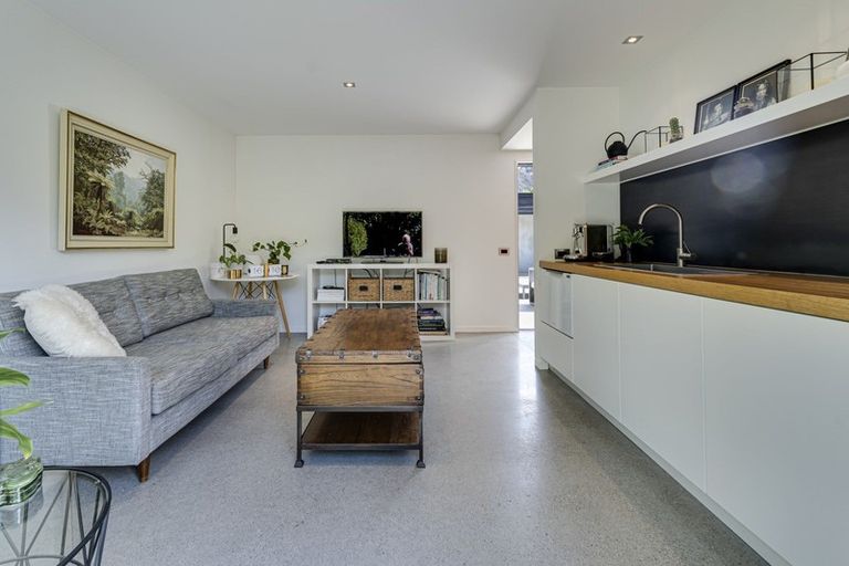 Photo of property in 1 Larkins Way, Arthurs Point, Queenstown, 9371