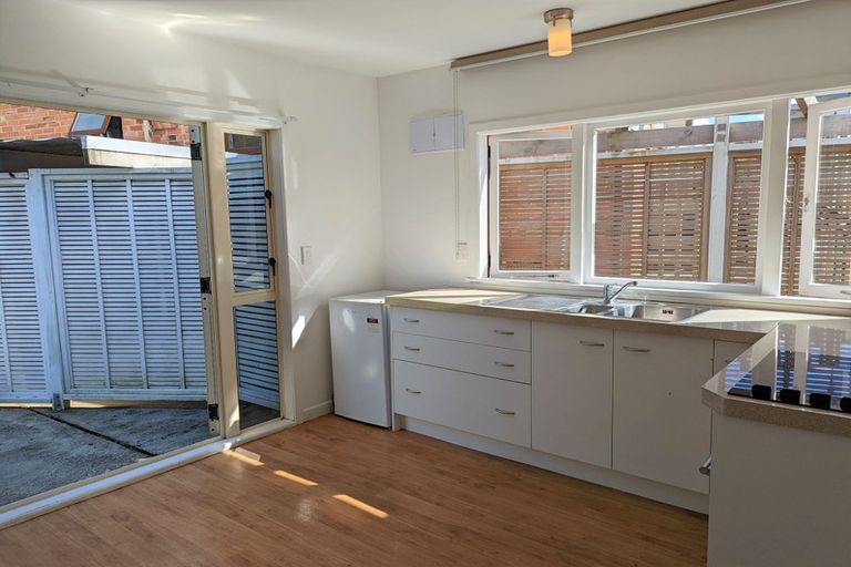 Photo of property in 8 Boyd Avenue, Mangere Bridge, Auckland, 2022