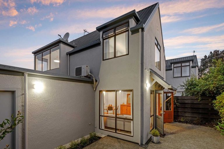 Photo of property in 4/64 Ranfurly Street, St Albans, Christchurch, 8014