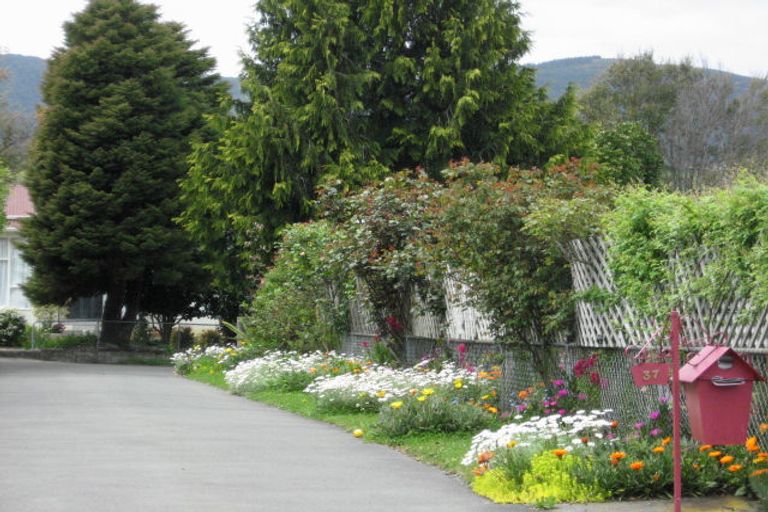 Photo of property in 37 Kipling Crescent, Stoke, Nelson, 7011