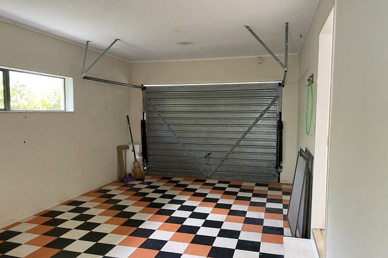 Photo of property in 28a Rewarewa Crescent, Waikanae, 5036