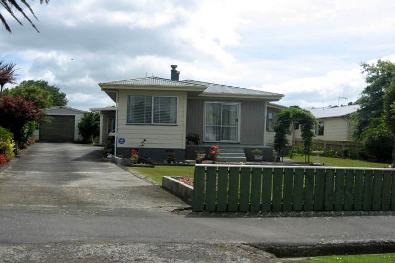 Photo of property in 40 Tararua Street, Pahiatua, 4910