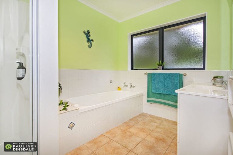 Photo of property in 17 Amalin Drive, Te Kamo, Kamo, 0185