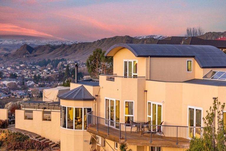 Photo of property in 7 Hawkdun Place, Bridge Hill, Alexandra, 9320