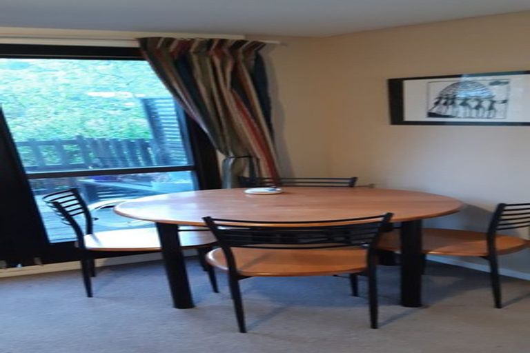 Photo of property in 48 Landsdowne Terrace, Cashmere, Christchurch, 8022