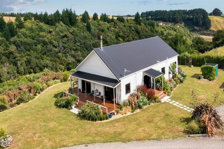 Photo of property in 172 Whakamara Road, Manutahi, Hawera, 4672