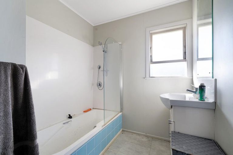 Photo of property in 9 Halswell Street, Mangere East, Auckland, 2024