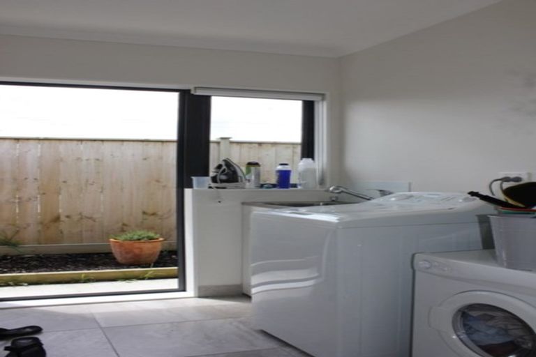 Photo of property in 4 Pohue Avenue, Huapai, Kumeu, 0810