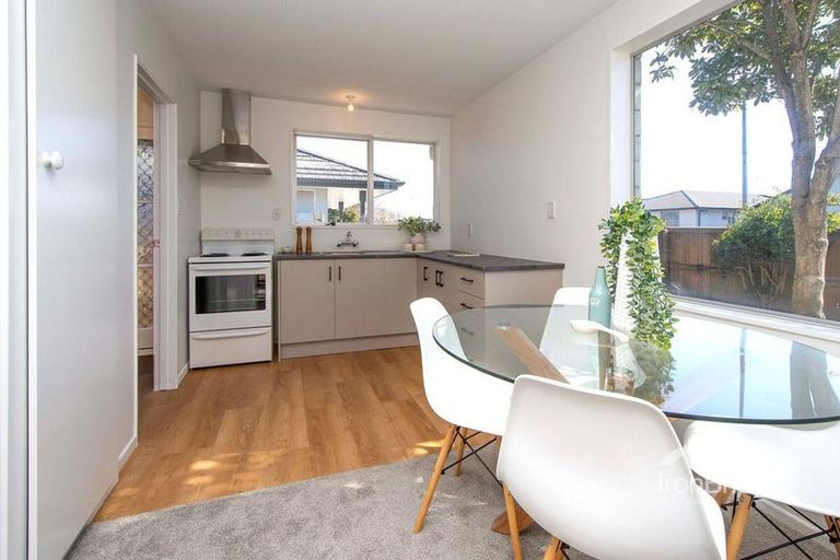 Photo of property in 1/72 Waratah Street, Avondale, Christchurch, 8061