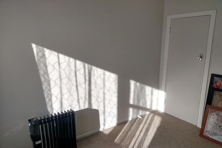 Photo of property in 73 Arahura Crescent, Waitangirua, Porirua, 5024