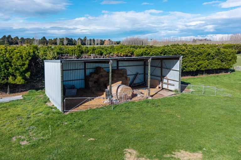 Photo of property in 60 Middle Road, Saint Andrews, Timaru, 7972