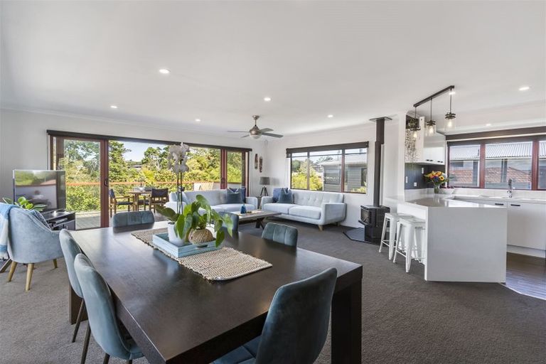 Photo of property in 43 Cockle Bay Road, Cockle Bay, Auckland, 2014