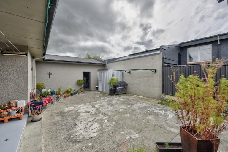 Photo of property in 37 Johnston Street, Gore, 9710