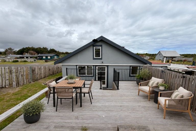 Photo of property in 3 Ewing Street, Hokio Beach, Levin, 5571