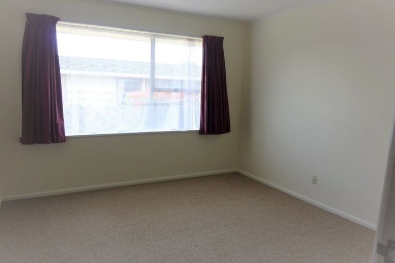 Photo of property in 7 Hillcrest Place, Avonhead, Christchurch, 8042