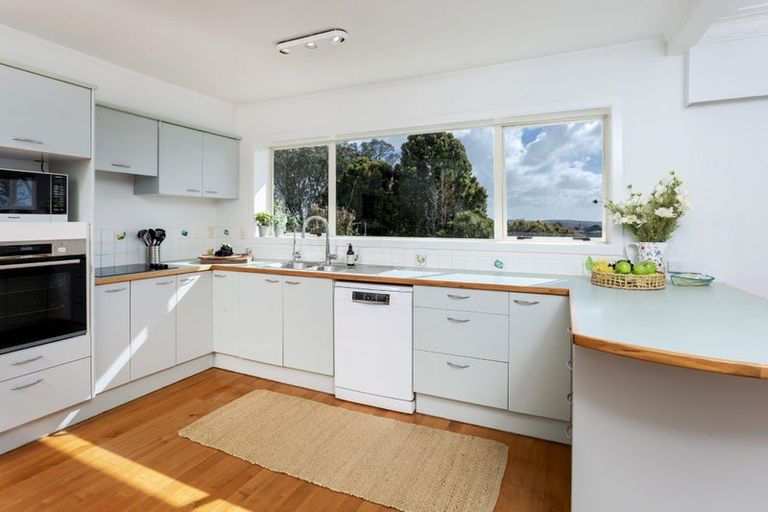 Photo of property in 6 Monarch Avenue, Hillcrest, Auckland, 0627