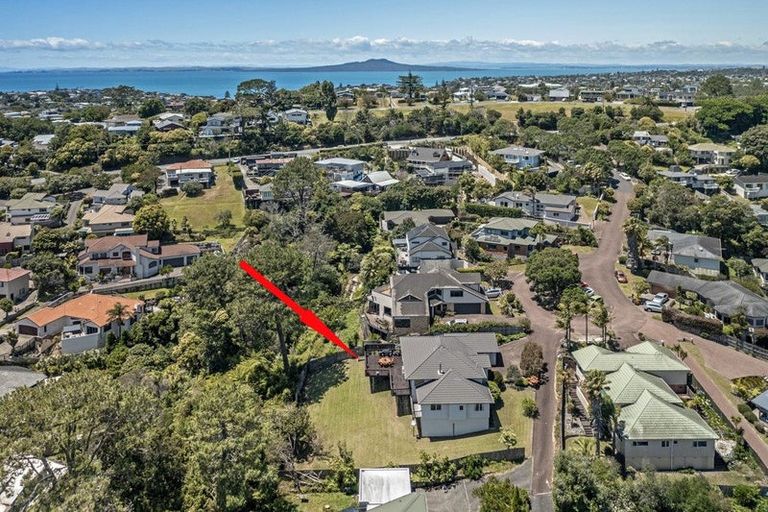 Photo of property in 17 Bushglen Court, Browns Bay, Auckland, 0630