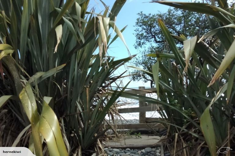 Photo of property in 25 Main Rd Ngakawau, Ngakawau, 7824