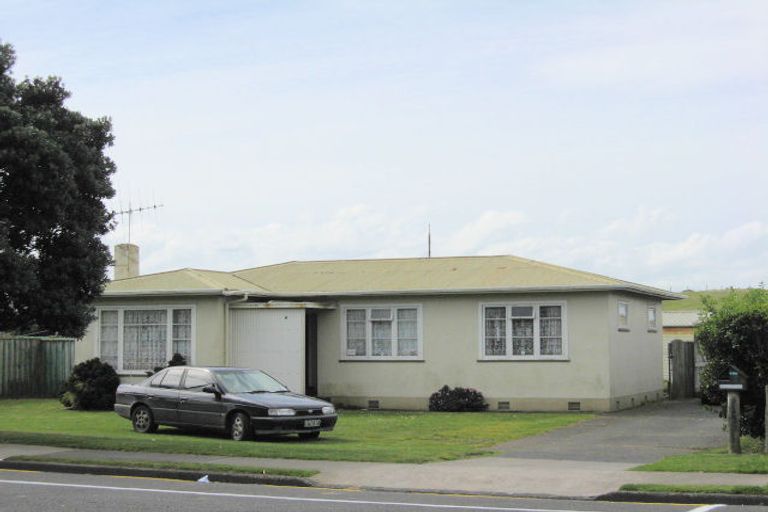 Photo of property in 28 Polson Street, Castlecliff, Whanganui, 4501