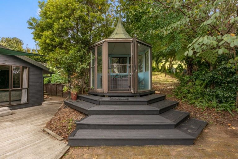 Photo of property in 122 Tuna Place, Onemana, Whangamata, 3691