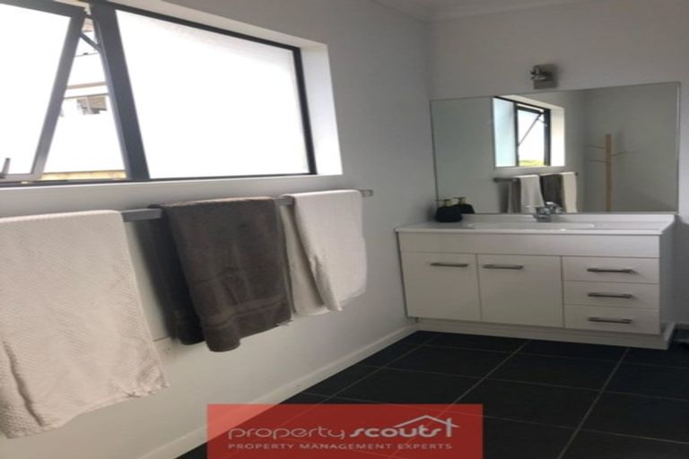 Photo of property in 76 Oranga Street, Westown, New Plymouth, 4310