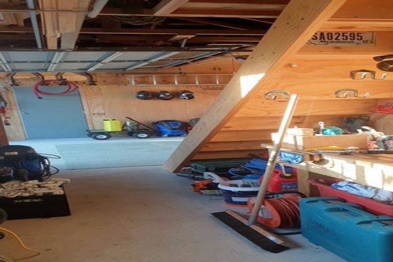 Photo of property in 8a Vincent Drive, Levin, 5510