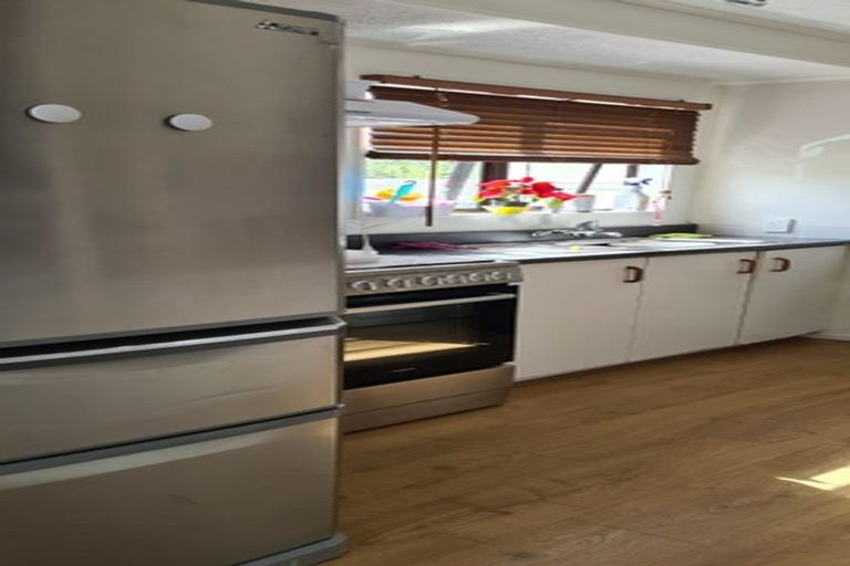 Photo of property in 7 Alidade Place, Massey, Auckland, 0614