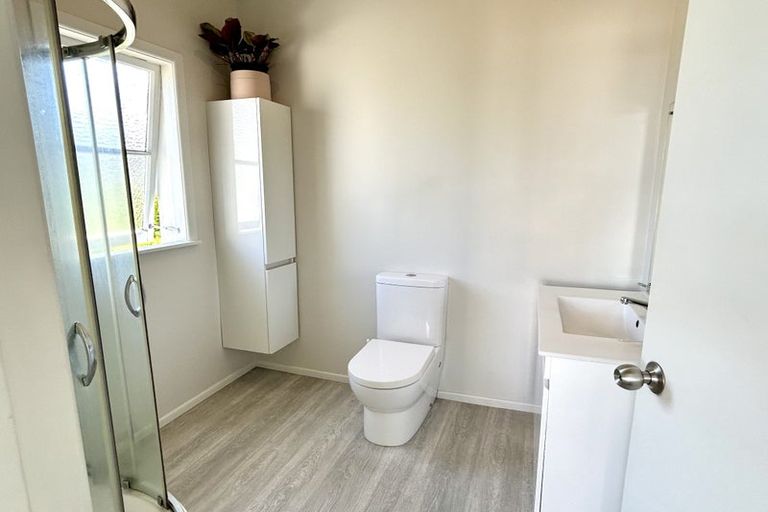 Photo of property in 56 Edinburgh Terrace, Berhampore, Wellington, 6023