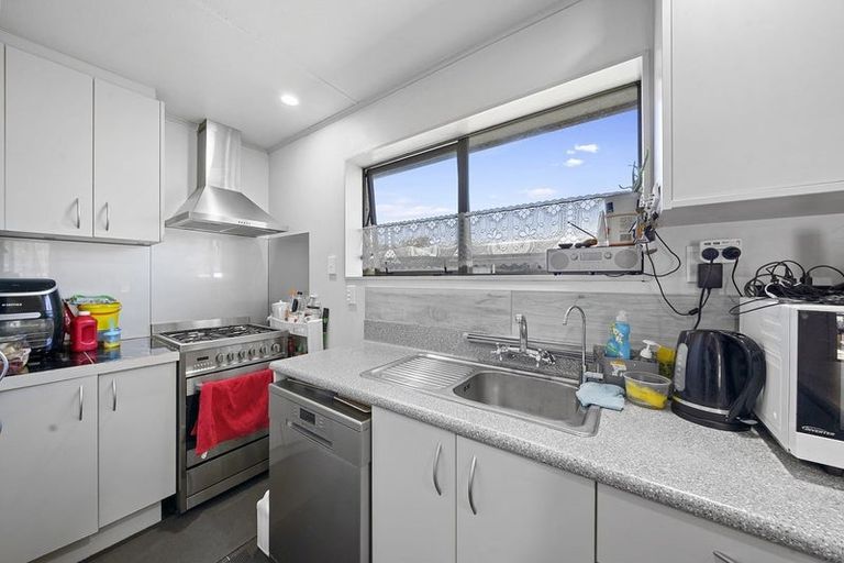 Photo of property in 2/19 Twickenham Street, Wainuiomata, Lower Hutt, 5014