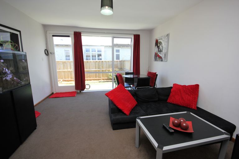 Photo of property in 3/38 North Avon Road, Richmond, Christchurch, 8013