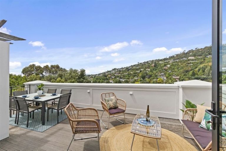 Photo of property in 68 Landsdowne Terrace, Cashmere, Christchurch, 8022