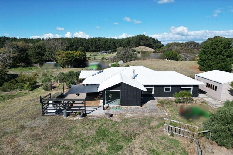 Photo of property in 90 Bergin Road, Foxton, 4814