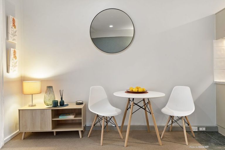 Photo of property in Atrium Towers, 2b/154 The Terrace, Wellington Central, Wellington, 6011