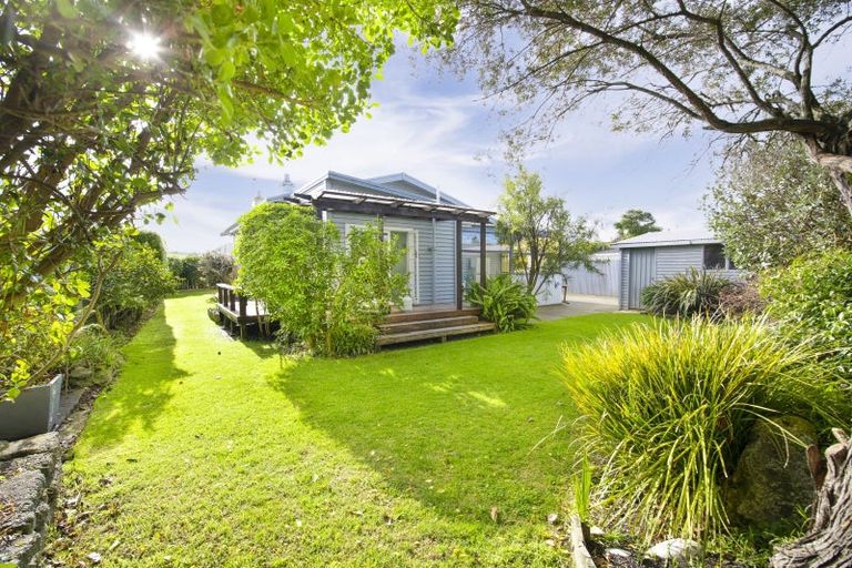 Photo of property in 2 Todd Street, Napier South, Napier, 4110