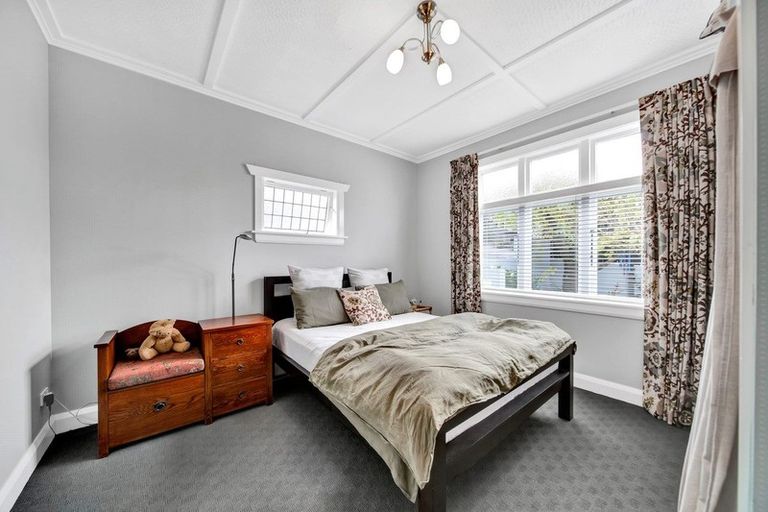 Photo of property in 1 Barrett Street, Westown, New Plymouth, 4310