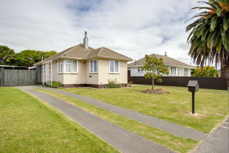 Photo of property in 33 Williams Street, Marewa, Napier, 4110