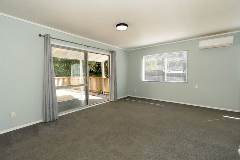 Photo of property in 21 Manor Place, Bader, Hamilton, 3206