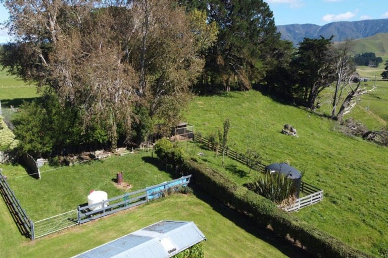 Photo of property in 517 Umutaoroa Road, Dannevirke, 4978