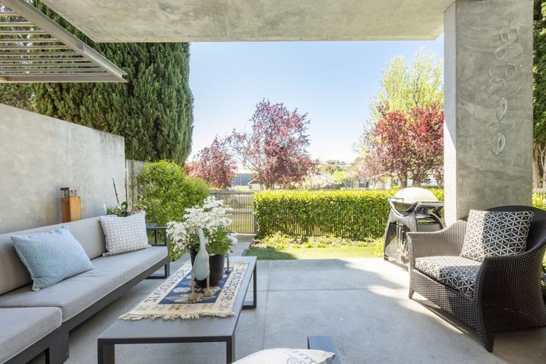 Photo of property in 3/5 Tanner Street, Havelock North, 4130