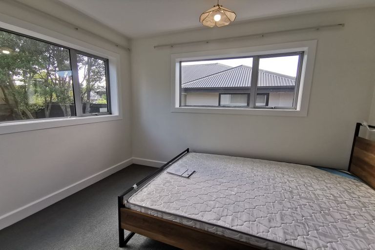 Photo of property in 111 Memorial Avenue, Burnside, Christchurch, 8053