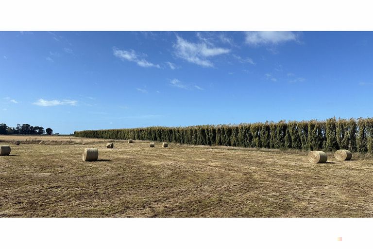 Photo of property in 8 Barrett Road, Spotswood, New Plymouth, 4310